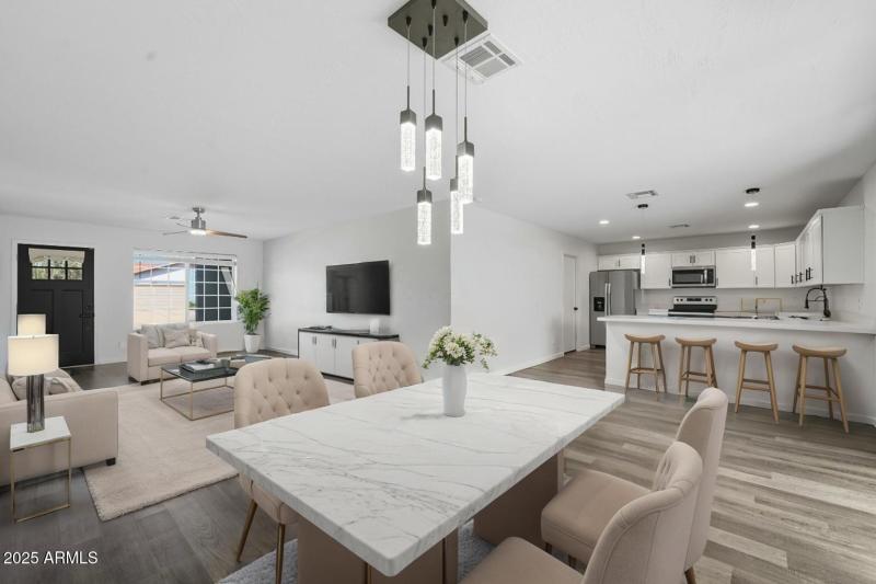 6337 W Caron St-13