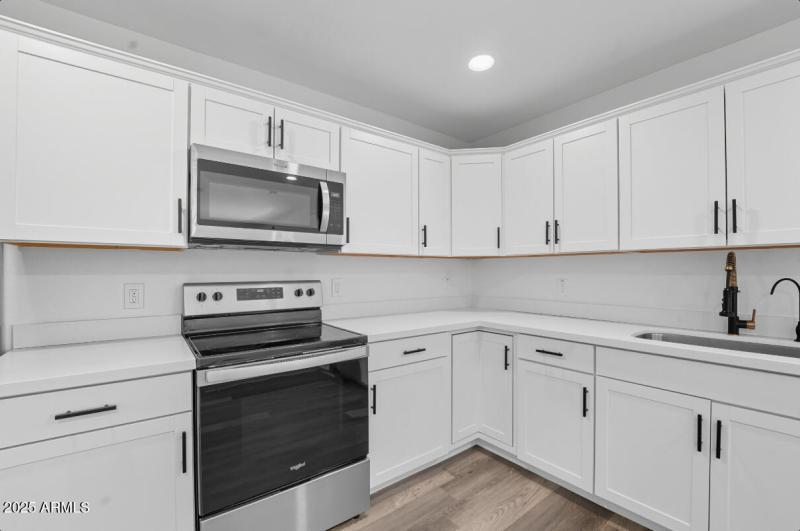 6337 W Caron St-17