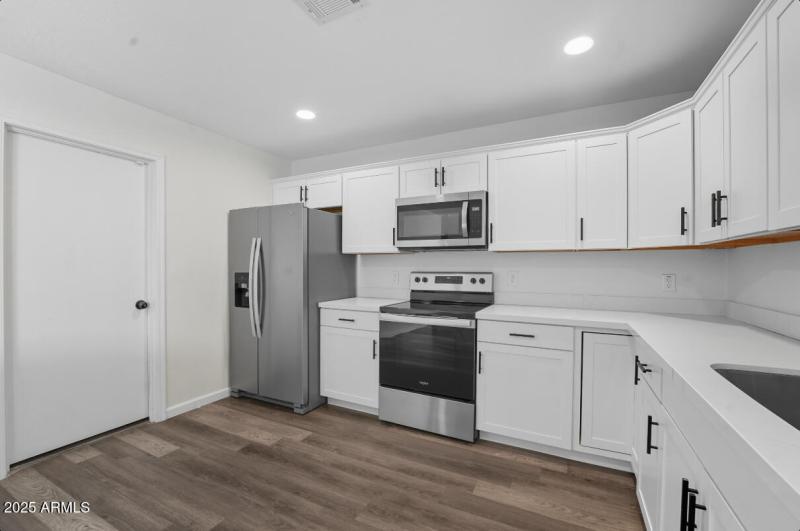 6337 W Caron St-20
