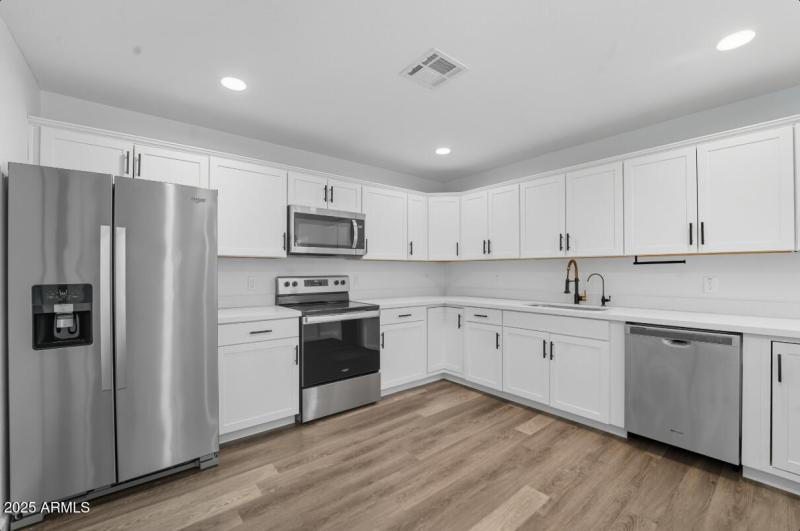 6337 W Caron St-21