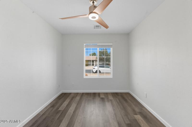 6337 W Caron St-39