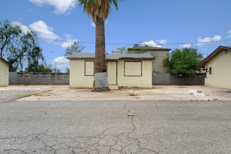 6-custom-1815 W Sahuaro Dr-6