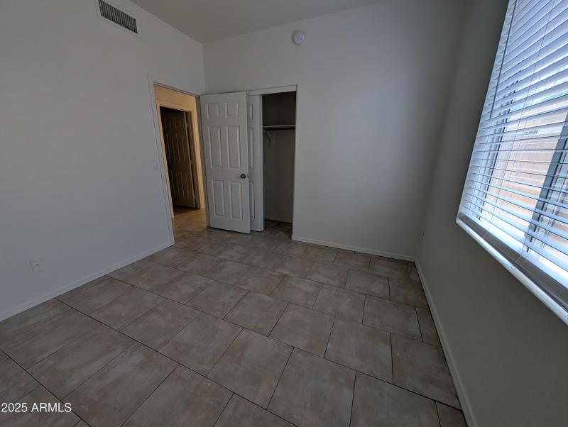 PXL_20250916_203206238