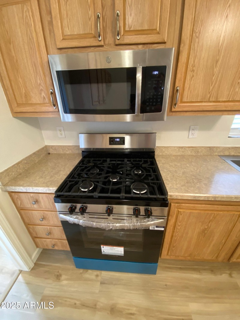 08 kitchen 2