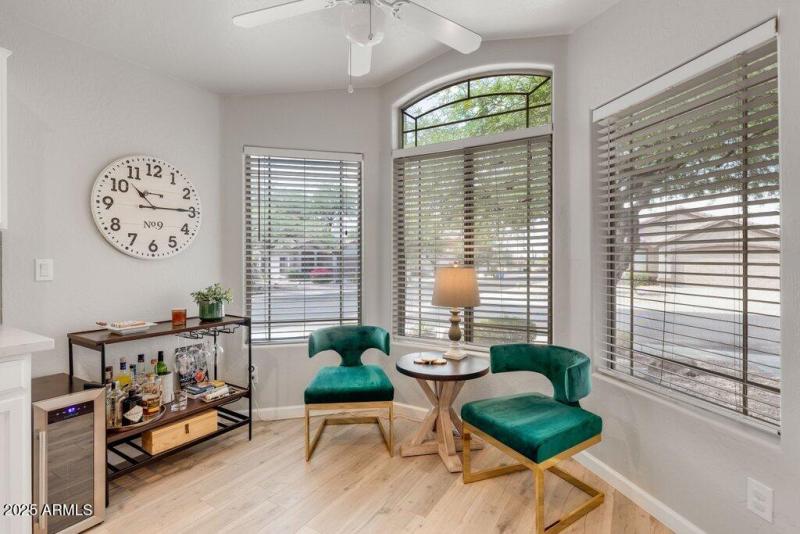 Large Kitchen Dining Area