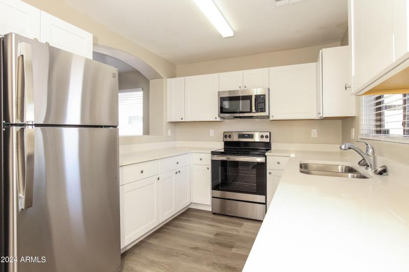 020-photo-kitchen-11963969