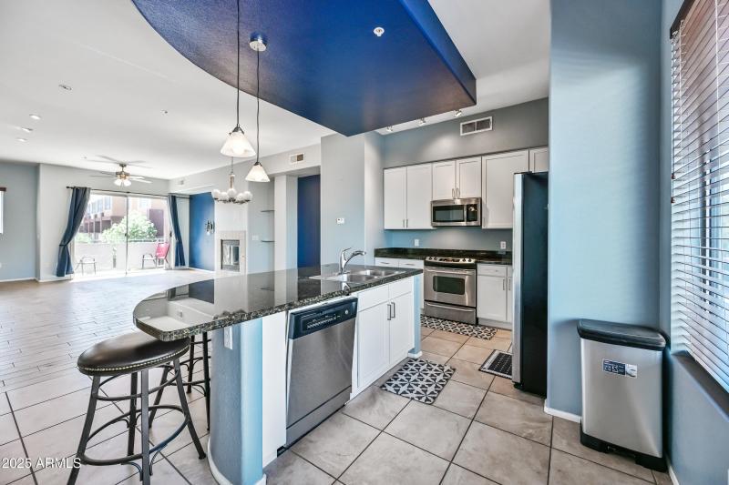 13-6745N93A1158-ocupix