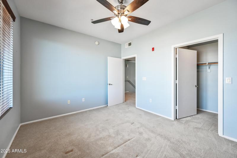 25-6745N93A1158-ocupix