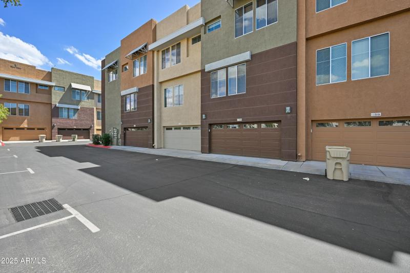 29-6745N93A1158-ocupix