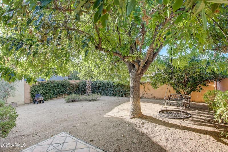 31-web-or-mls-E Forge Ave-031