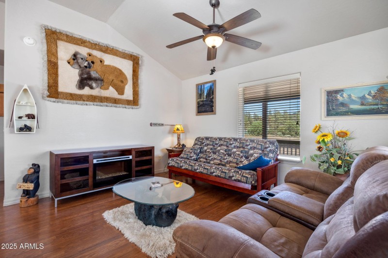 Guest House Living