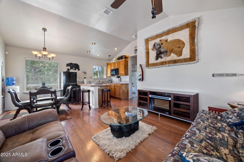 Guest House Living