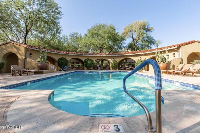 Community pool