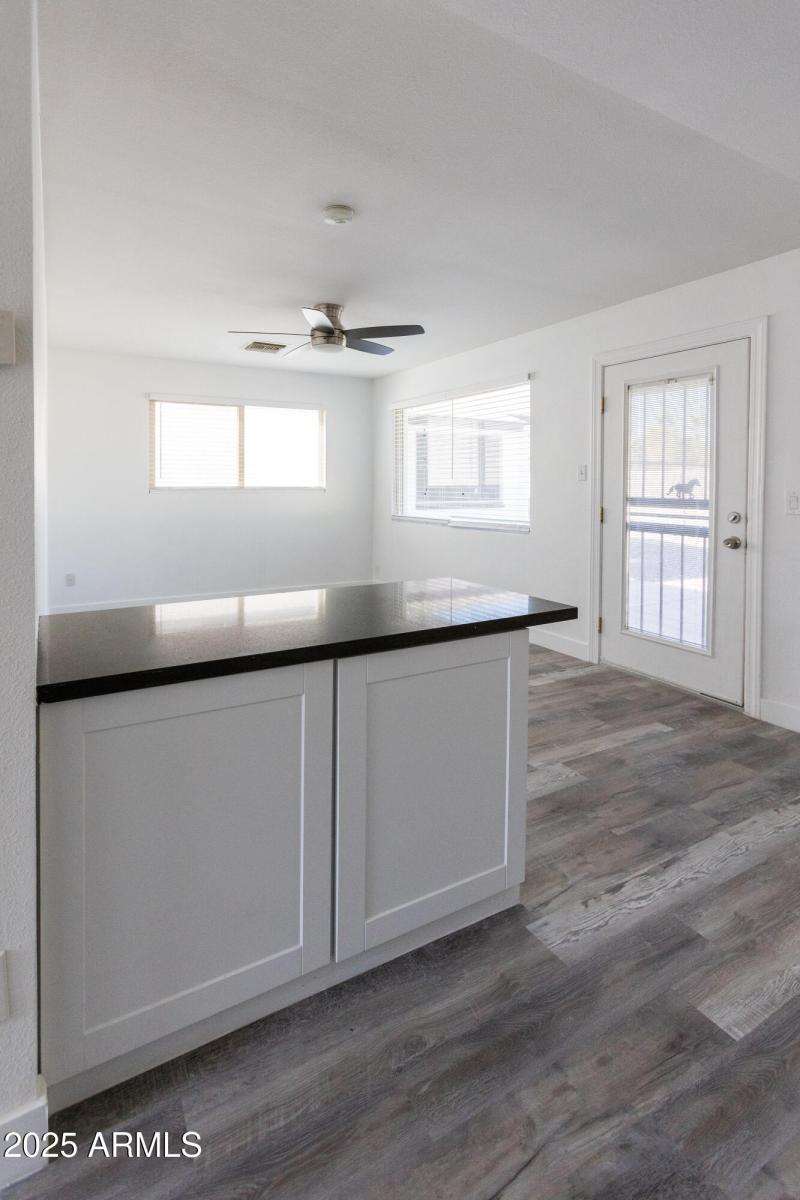 3417 E Windsor Ave - Tara Nichole Photo