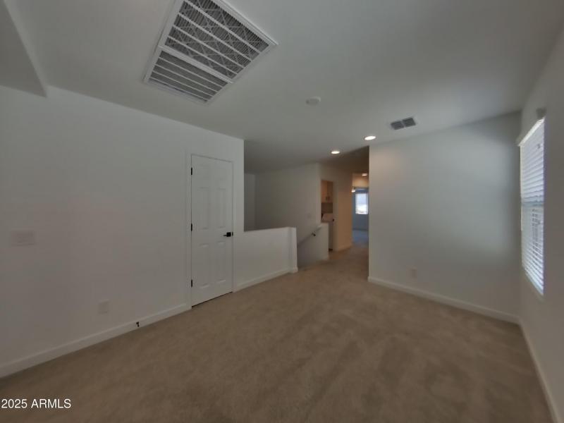 10_pc_VlqivdfBbB_tYiQNHwEo8_layout_0