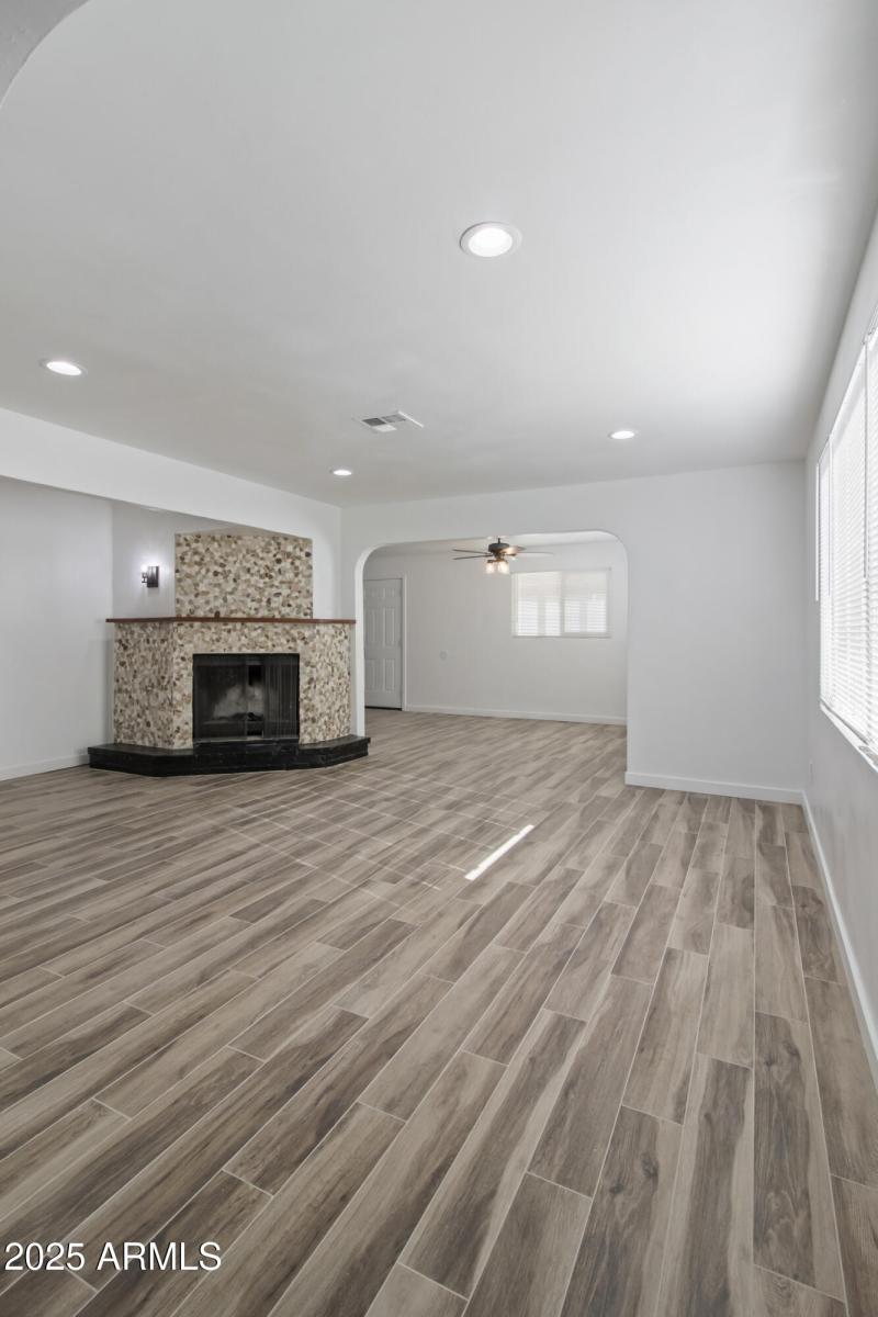 23_8815 n 30th ave phoenix az social med