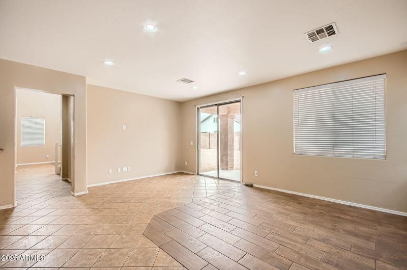 14544 W Sierra St - Web Quality - 012 -