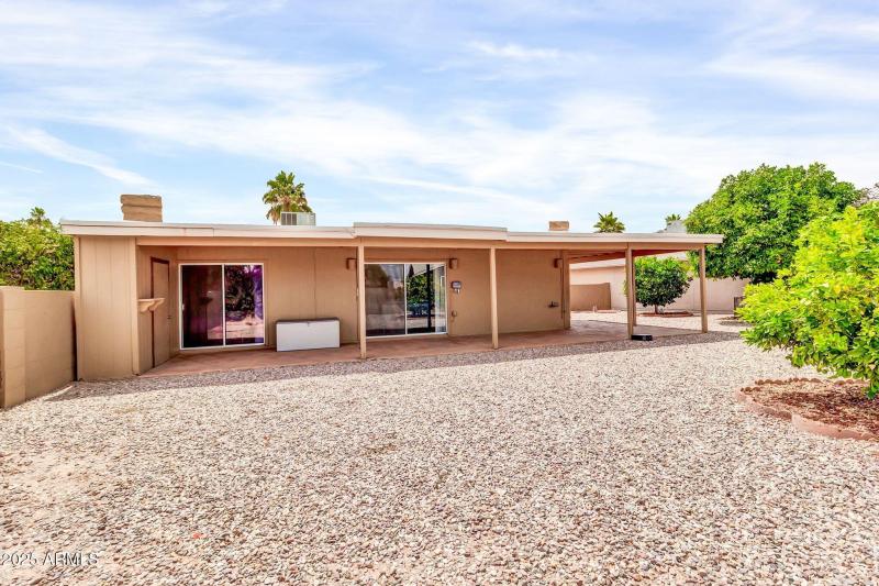 6447 S Snead DR, Sun Lakes