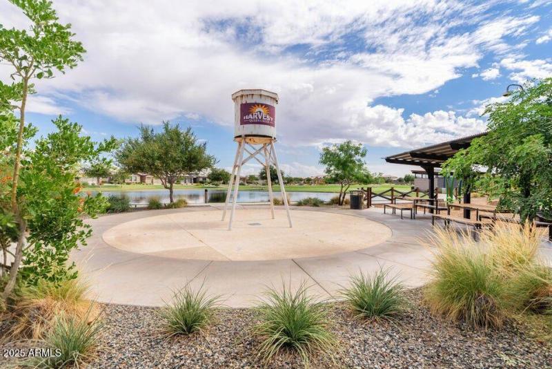 20250917191648255147000000-o_genErase