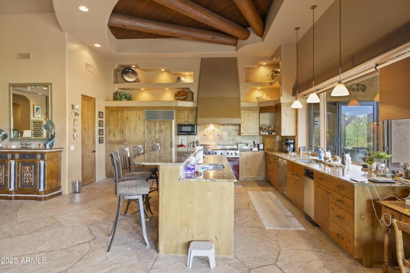 220-Kitchen
