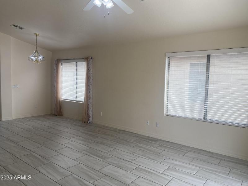 Dining & Family Rooms