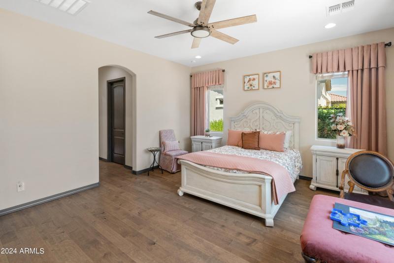 26647 W Covey Ln-34