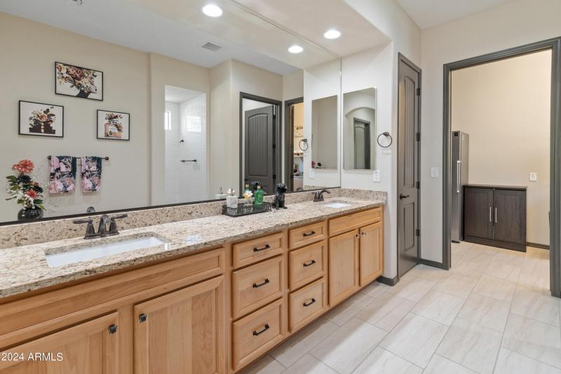 26647 W Covey Ln-39