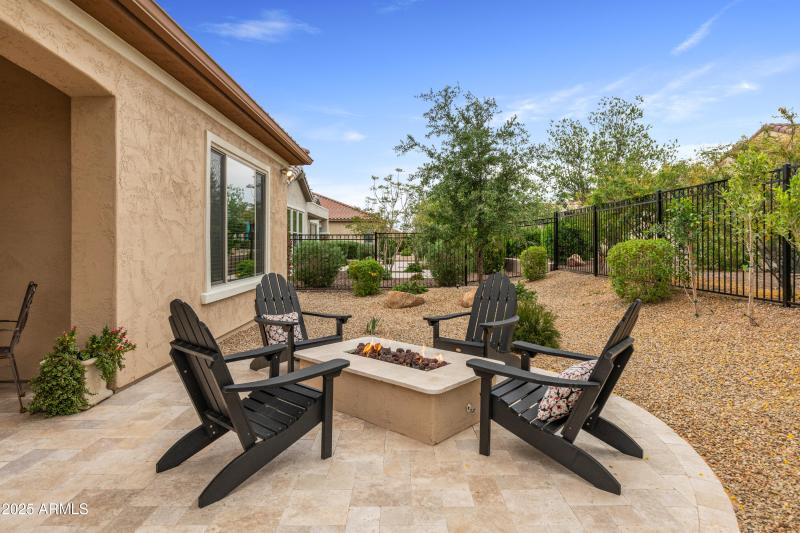 26647 W Covey Ln Updated Yard-5
