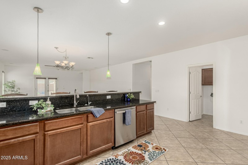 18 - South View 7048