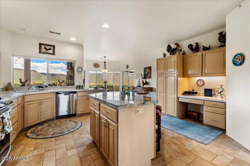 09-Kitchen