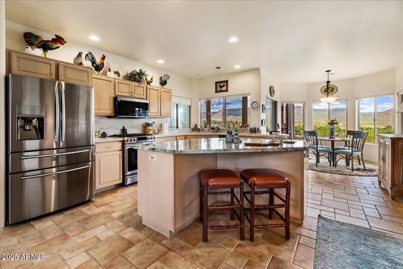 12-Kitchen