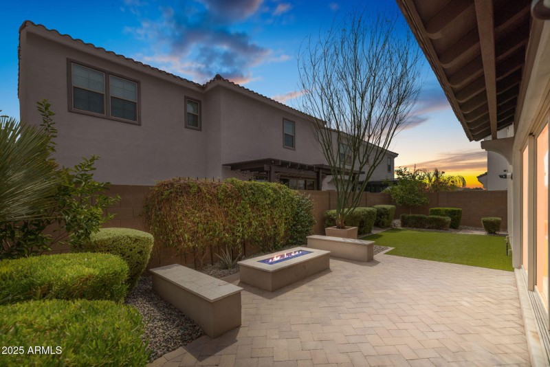 86-web-or-mls-33-print-9743 E Kinetic Dr