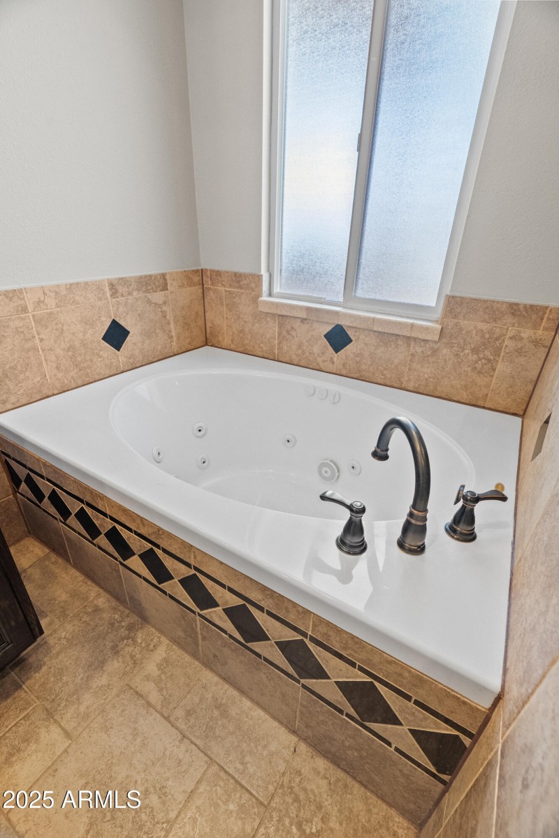 10116 W Bolivar Dr-32