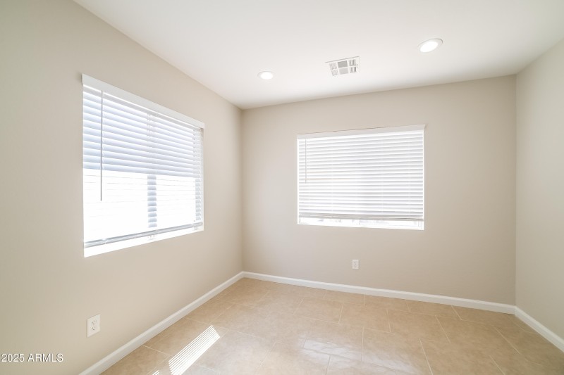 1015459.22650 W Pima St - Dining Room