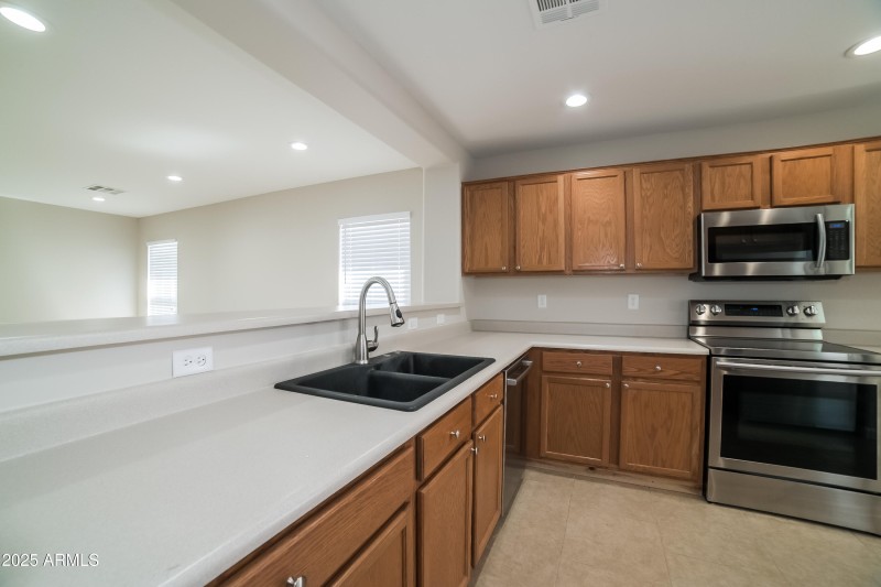 1015459.22650 W Pima St - Kitchen_2