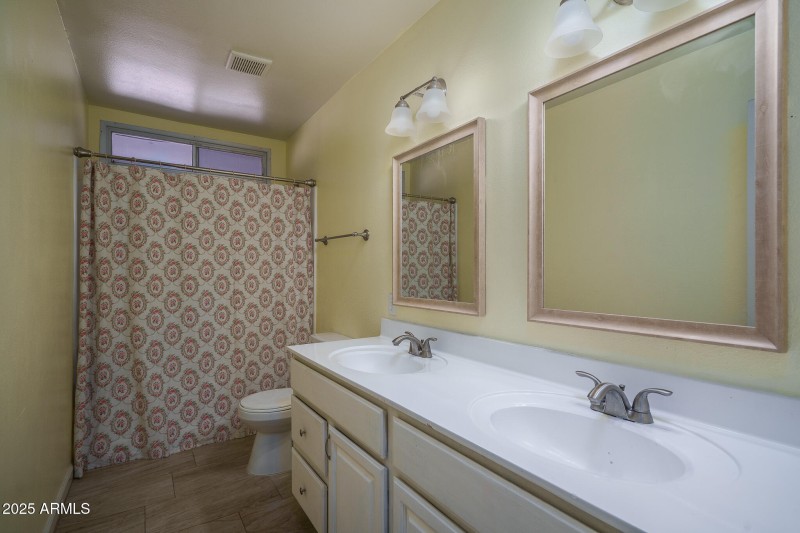 18) BATH 2