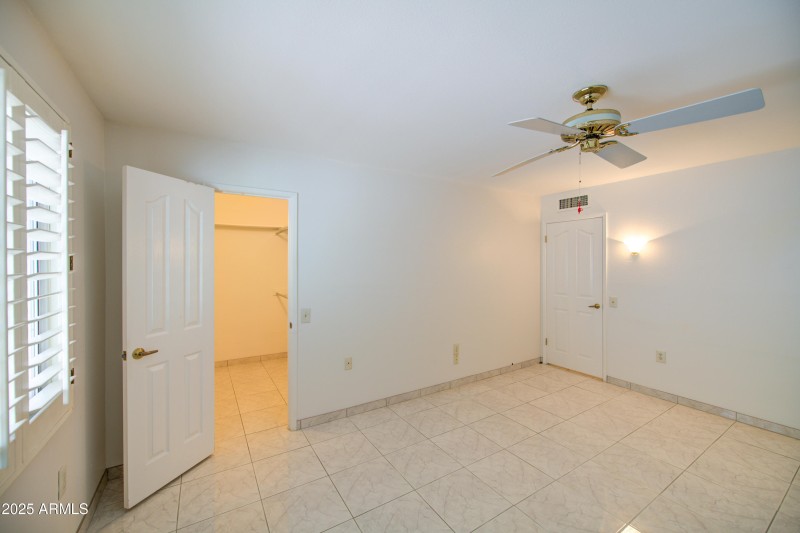 Bedroom 2-pic 3