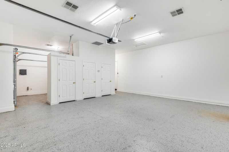 3-Car Garage