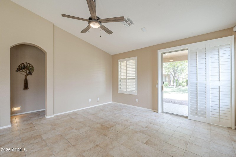 15-web-or-mls-Champagne-15