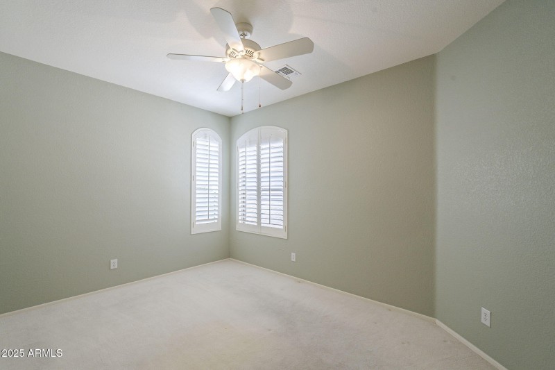 32-web-or-mls-Champagne-32