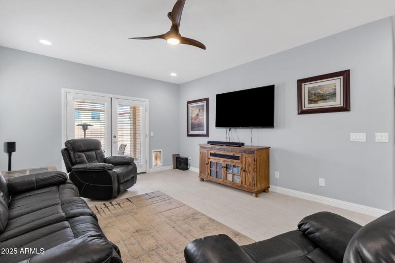 19-web-or-mls-10830-e-topaz-ave