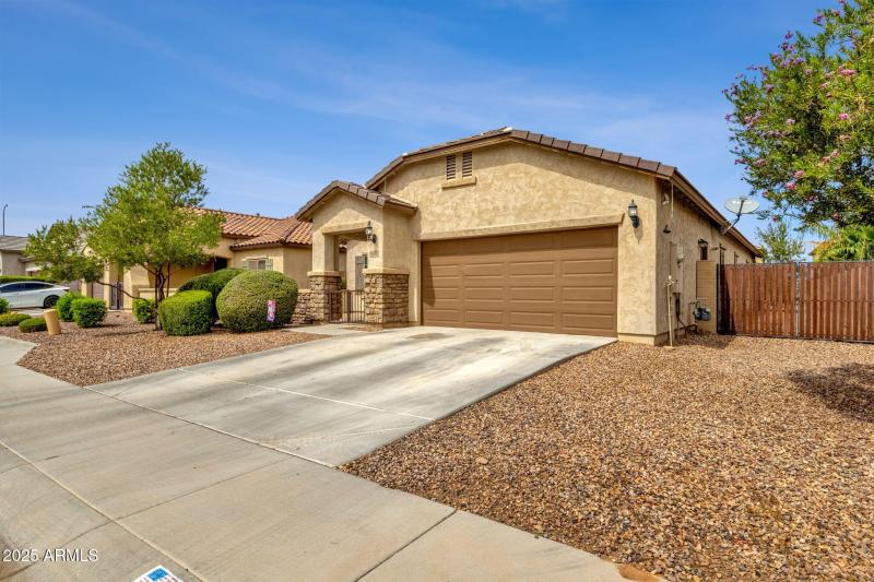 3-web-or-mls-10830-e-topaz-ave