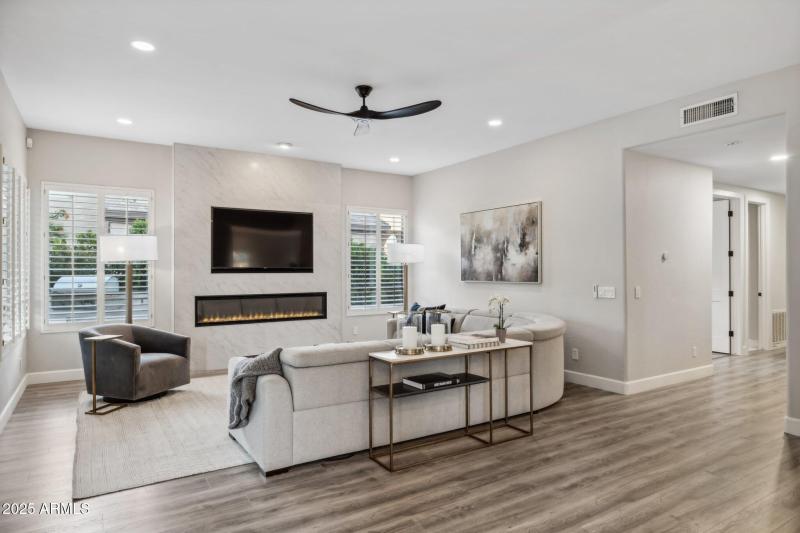 108-web-or-mls-6414-e-monte-cristo-ave