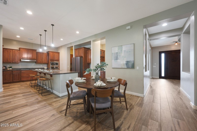 Eat in kitchen area