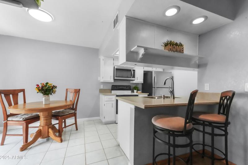 Breakfast Bar
