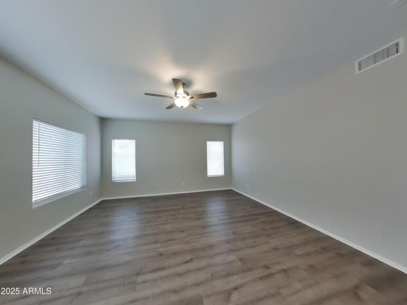 3_pc_FrOwZioyR2_YtfTzwyuf9_layout_1