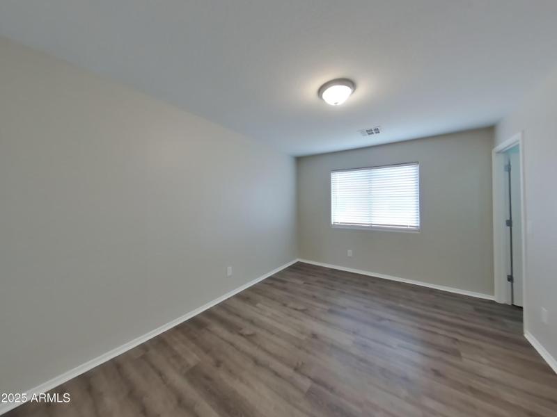 13_pc_2gs37QWrPG_ZIJjuQWjYU_layout_0