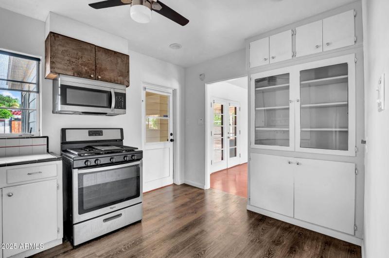built-in hutch