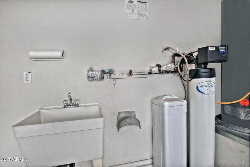 6808 W Mockingbird Wy Florence-large-040