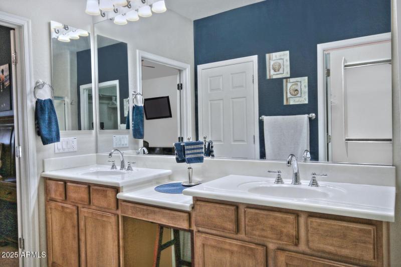 6808 W Mockingbird Wy Florence-large-027